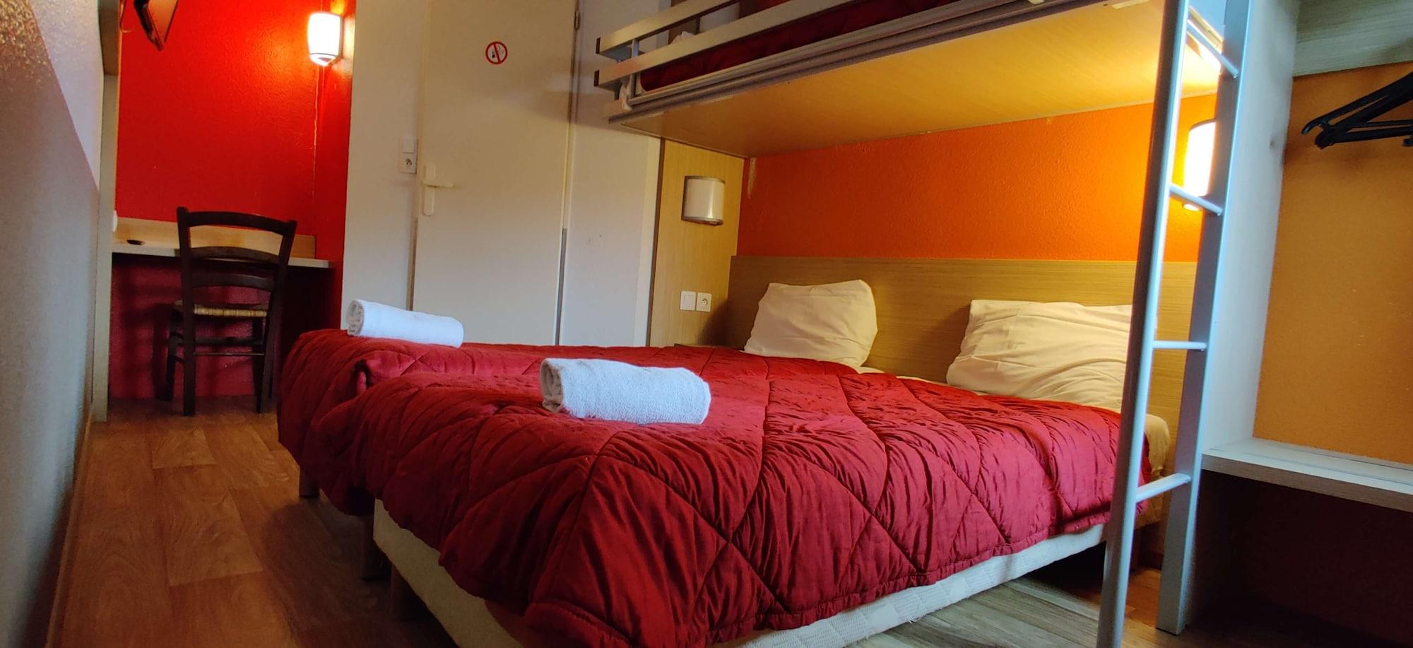 Classic Hotel - Fontenay Tresigny Bagian luar foto