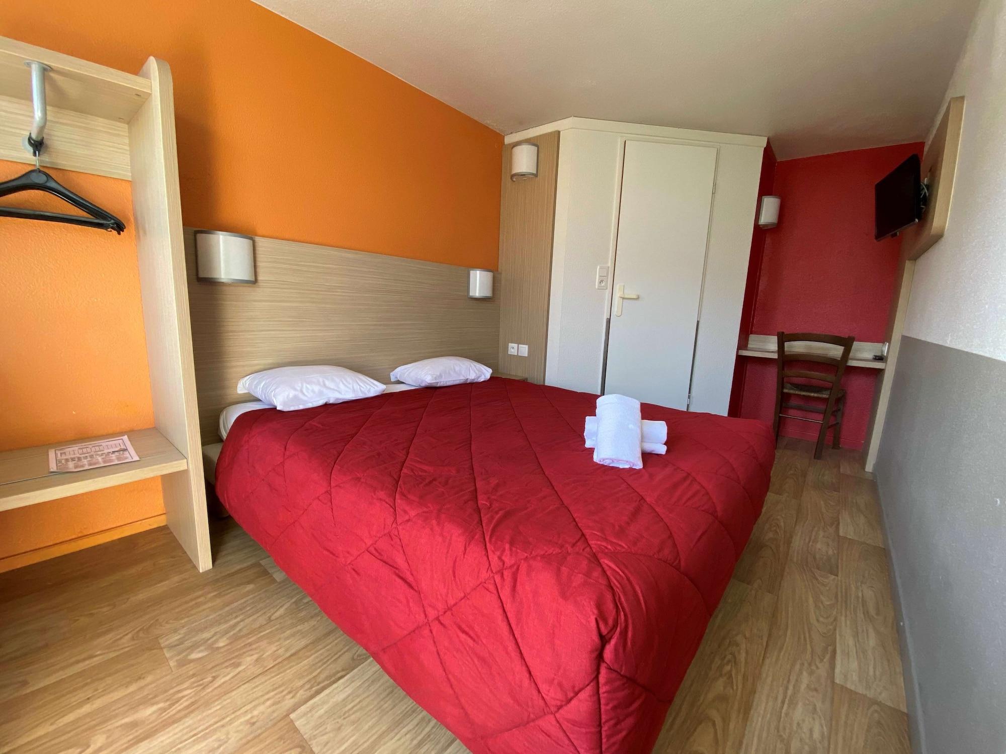 Classic Hotel - Fontenay Tresigny Bagian luar foto