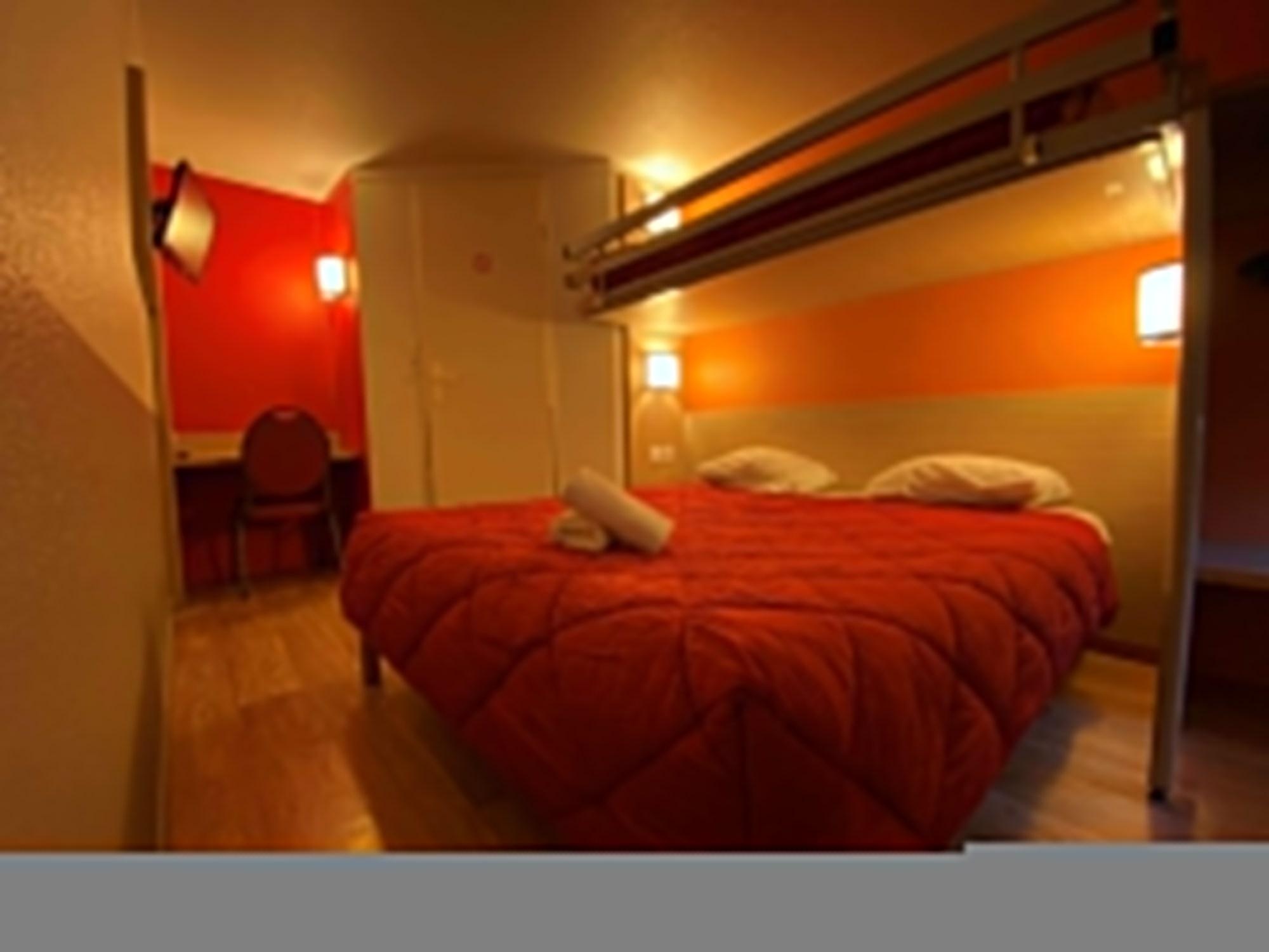 Classic Hotel - Fontenay Tresigny Bagian luar foto