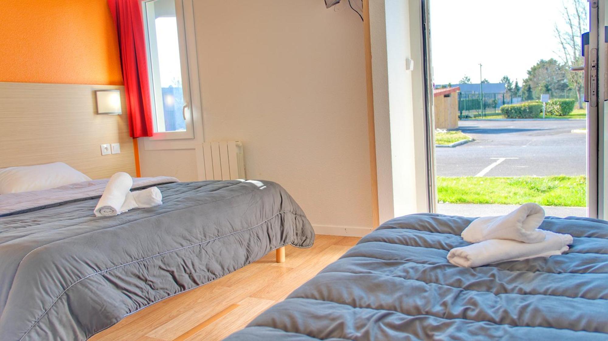 Classic Hotel - Fontenay Tresigny Bagian luar foto