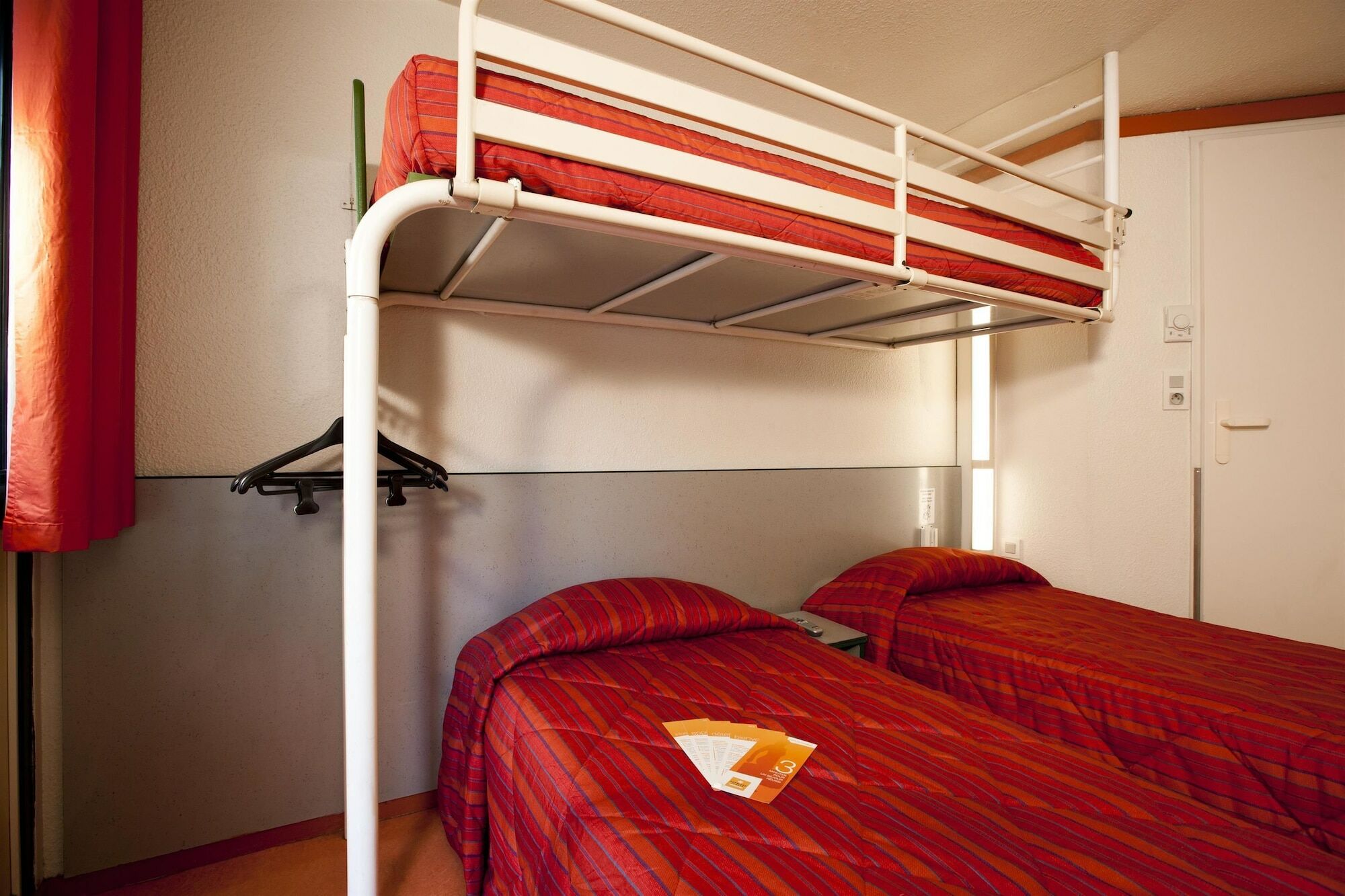 Classic Hotel - Fontenay Tresigny Bagian luar foto